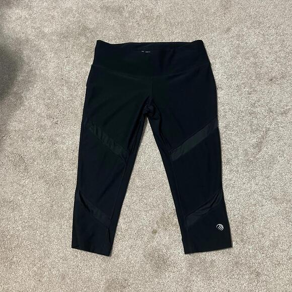 MPG Black Athletic Yoga Capri Leggings Women's Size Medium - Picture 1 of 3